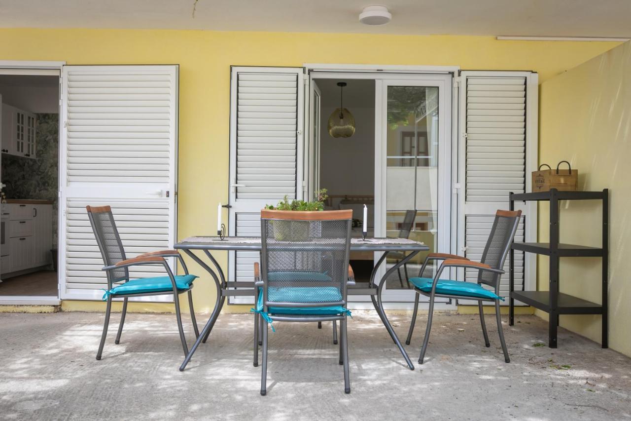 Apartamento La Casa Di Nonno Milna  Exterior foto